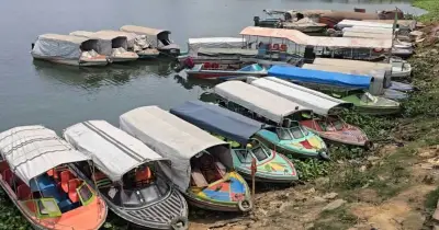 রাঙামাটিতে জ্বালানি তেল সংকটে স্পিডবোট বন্ধ, লঞ্চ চলাচলেও শঙ্কা