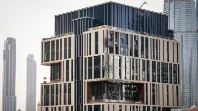 ইরানের অর্থনৈতিক যুদ্ধ ও হরমুজ প্রণালি উন্মুক্তকরণের ঘোষণা