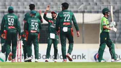 তৃতীয় ওয়ানডেতে পাকিস্তানকে হারিয়ে সিরিজ জিতলো বাংলাদেশ, রাজধানীতে গুলিবর্ষণ ও বিদ্যুৎস্পৃষ্টে হতাহত