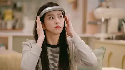 জিসুর 'বয়ফ্রেন্ড অন ডিমান্ড' নেটফ্লিক্সে মুক্তি পেয়ে আলোচনায়, অভিনয় নিয়ে মিশ্র প্রতিক্রিয়া