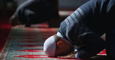 পবিত্র লাইলাতুল কদর আজ: হাজার মাসের ইবাদতের চেয়ে উত্তম এই রজনী