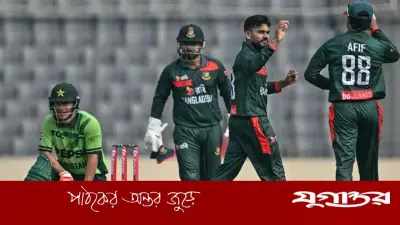 বাংলাদেশের ভালোবাসায় হার মানল পাকিস্তান, শেহজাদের কঠোর সমালোচনা