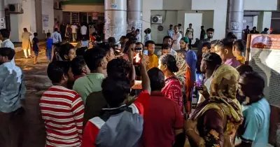 বরিশাল মেডিকেলে অগ্নিকাণ্ডে দুই রোগীর মৃত্যু, আতঙ্কে ছোটাছুটি