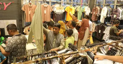 ঈদুল ফিতর: তিন লাখ কোটি টাকার অর্থনৈতিক কর্মকাণ্ডে বাংলাদেশের বাজার চাঙ্গা