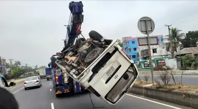বগুড়ায় মাইক্রোবাসে গ্যাস সিলিন্ডার বিস্ফোরণে ৩ জনের মৃত্যু, আহত ৮
