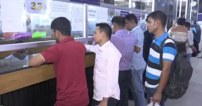 ঈদে ব্যাংক খোলা রাখার নির্দেশ, তৈরি পোশাক শ্রমিকদের বেতন নিশ্চিত করতে বিশেষ ব্যবস্থা