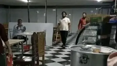 ফেনীতে যুবদল কর্মীকে চাঁদা না দেওয়ায় রেস্টুরেন্ট ভাঙচুর ও লুটের ঘটনা