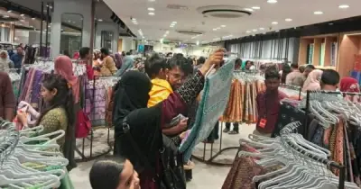 রমজান-ঈদে পোশাকের দাম বৃদ্ধি: ব্র্যান্ডিং ও মূল্য তুলনার প্রভাব