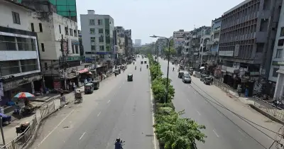 ঈদের ছুটিতে ঢাকা শহর ফাঁকা, যানজটমুক্ত রাস্তায় স্বস্তি