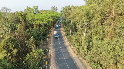 চট্টগ্রাম-কক্সবাজার মহাসড়কে দুর্ঘটনার ঝুঁকি: সরু রাস্তা ও বেপরোয়া গতির চ্যালেঞ্জ