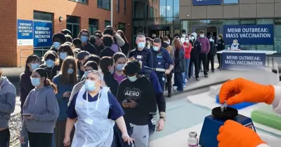 যুক্তরাজ্যে মেনিনজাইটিস সংক্রমণ বৃদ্ধি: টিকাদান কর্মসূচি জরুরিভাবে সম্প্রসারিত