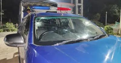 কুষ্টিয়ায় এমপির স্বজনদের বিরুদ্ধে পুলিশ গাড়িতে হামলার অভিযোগ, উত্তেজনা