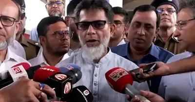 ঈদযাত্রায় ট্রেনে গাফিলতির অভিযোগে কঠোর ব্যবস্থার হুমকি প্রতিমন্ত্রীর