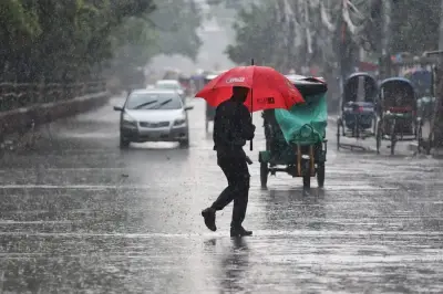 রাজধানীতে অস্বাভাবিক দীর্ঘ বৃষ্টি: জলবায়ু পরিবর্তনের প্রভাব নিয়ে উদ্বেগ