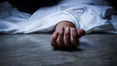 ঝগড়ার পর যুবককে ডেকে নিয়ে হত্যা, সাগরে দুই ঘণ্তা সাঁতরে বাবার মরদেহ তীরে আনলেন দুই ছেলে