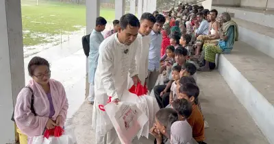 ছাত্রদলের উদ্যোগে পথশিশু ও ছিন্নমূল মানুষের মাঝে ঈদ উপহার বিতরণ