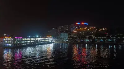 বরিশালের মানুষের জন্য লঞ্চ যাত্রা: শুধু যাতায়াত নয়, আবেগ ও ঐতিহ্যের গল্প