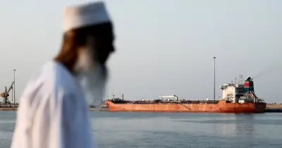 হরমুজ প্রণালি বন্ধ: মধ্যপ্রাচ্যের খাদ্য নিরাপত্তায় মারাত্মক হুমকি