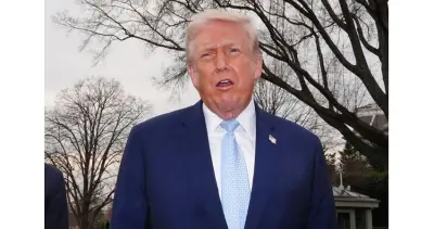 ট্রাম্পের ইরান নেতার সাথে কথোপকথন দাবি, হরমুজ পুনরায় খোলার সময়সীমা বাড়ালেন