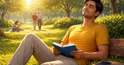 মোবাইল ছাড়া এক ঘণ্টা: মস্তিষ্কের বিশ্রাম ও মানসিক শান্তির পথ