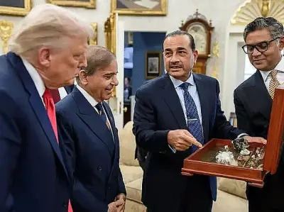 ইরান-যুক্তরাষ্ট্র সংঘাতে মধ্যস্থতাকারী হিসেবে পাকিস্তানের নাম জোরালোভাবে উচ্চারিত