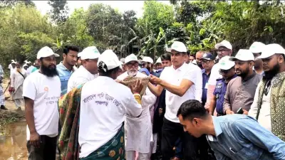 পানি সম্পদ প্রতিমন্ত্রী: ড্রেজার নয়, শ্রমিক দিয়ে খাল খনন করতে হবে