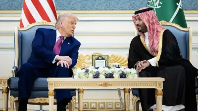 বিশ্ব রাজনীতিতে উত্তেজনা: ইরানে হামলা, ট্রাম্পের চাপ ও প্রধানমন্ত্রীর কর্মদিবস