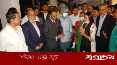 বাংলাদেশ মেডিকেলে মায়ের কিডনি দানে সফল প্রতিস্থাপন, রোগী সুস্থ হয়ে ছাড়পত্র পেলেন