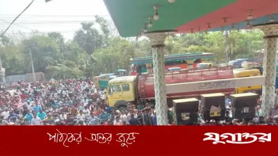 সাতক্ষীরায় মোটরসাইকেলের তেল নিতে ডিসির স্বাক্ষরযুক্ত ফুয়েল কার্ড বাধ্যতামূলক