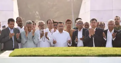 প্রধানমন্ত্রী তারেক রহমানের পিতামাতার সমাধিতে শ্রদ্ধা নিবেদন