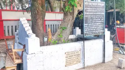 দিনাজপুরে অবহেলিত শহীদ আসাদুল্লাহর সমাধি: ইতিহাসের প্রতি উদাসীনতার প্রতিচ্ছবি