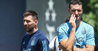 বিশ্বকাপে মেসির খেলা অনিশ্চিত, সিদ্ধান্ত তার নিজের হাতে: স্কালোনি