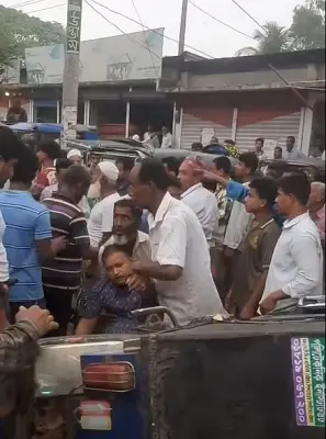 চট্টগ্রামের পটিয়ায় বাসের ধাক্কায় তিন যানবাহন বিধ্বস্ত, আহত তিন চালক