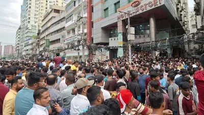 প্রধানমন্ত্রী তারেক রহমানের আগমনে নয়াপল্টনে বিএনপি নেতাকর্মীদের ব্যাপক সমাগম