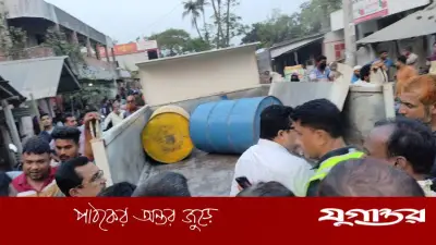 যশোরে ধানের গুদামে ৭০০ লিটার জ্বালানি তেল জব্দ, ব্যবসায়ী পালিয়েছেন