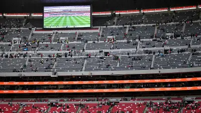 মেক্সিকোর আজতেকা স্টেডিয়ামে বিশ্বকাপের প্রস্তুতিতে মর্মান্তিক দুর্ঘটনা, এক দর্শকের মৃত্যু