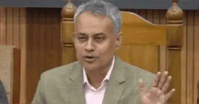 সরকারি পরিবহনে জিপিএস ট্র্যাকিং চালু হচ্ছে, ইদের যাত্রা নিরাপদ করতে নেওয়া হচ্ছে কঠোর পদক্ষেপ