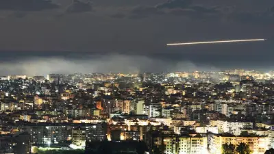 ইরান-হিজবুল্লাহর হামলায় ইসরায়েলের শতাধিক শহরে সাইরেন, নেপালে মন্ত্রী গ্রেপ্তার