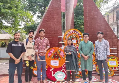 রংপুরে বন্ধুসভার মহান স্বাধীনতা দিবসে শহীদ মিনারে শ্রদ্ধাঞ্জলি অর্পণ