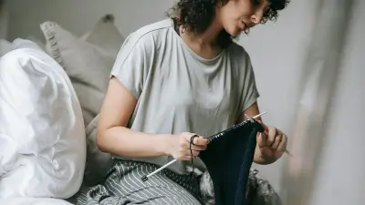 নিটিং: ক্ষতিকর অভ্যাস কাটাতে সৃজনশীল সমাধান, কানাডার নাগরিকের সফলতা