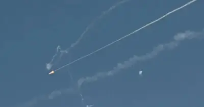 সংযুক্ত আরব আমিরাত ও বাহরাইনের আকাশসীমায় ক্ষেপণাস্ত্র ও ড্রোন প্রতিহত