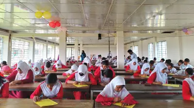 খুলনায় মুক্তিযুদ্ধ অলিম্পিয়াডে ইতিহাসভিত্তিক কুইজ প্রতিযোগিতা অনুষ্ঠিত