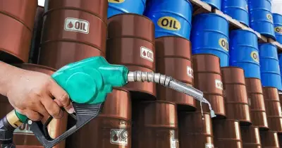 মধ্যপ্রাচ্য যুদ্ধেও স্থিতিশীল জ্বালানি দাম: এপ্রিলেও বাড়ছে না পেট্রল-ডিজেলের মূল্য