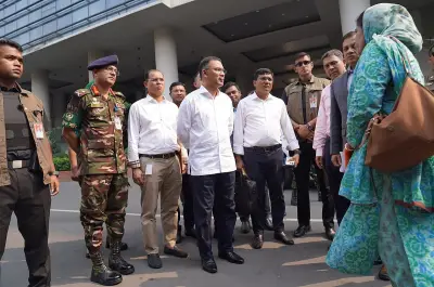 প্রধানমন্ত্রীর হঠাৎ সাক্ষাতে পদোন্নতিবঞ্চিত চিকিৎসকদের দুর্দশার কথা শোনা