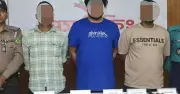 চট্টগ্রামে সন্ত্রাসী গ্রুপের তিন সদস্যকে অস্ত্রসহ গ্রেফতার করেছে পুলিশ