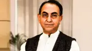 এয়ার অ্যাম্বুলেন্সে সিঙ্গাপুর যাত্রা, জ্বালানি সরবরাহ ঘোষণা ও সংসদ অধিবেশন শুরু