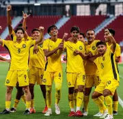 এশিয়ান কাপ থেকে ছিটকে পড়েছে মালয়েশিয়া: ভুয়া নাগরিকত্ব নিয়ে খেলোয়াড়দের ব্যবহারের অভিযোগ