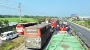 ঈদযাত্রায় টাঙ্গাইলে যানজট: উত্তরের গন্তব্যে যাত্রীদের দুর্ভোগ