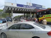 যমুনা সেতুতে যানজটে টোল প্লাজা দেড় ঘণ্টা বন্ধ, উত্তরবঙ্গগামী লেন একমুখী করা হয়