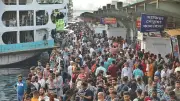 ঈদে সদরঘাট লঞ্চ টার্মিনালে যাত্রীদের চাপ, ভোগান্তি অব্যাহত